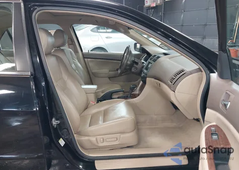 2006 Honda Accord 3.0 Ex z USA, uszkodzony, nr VIN 1HGCM66816A020103